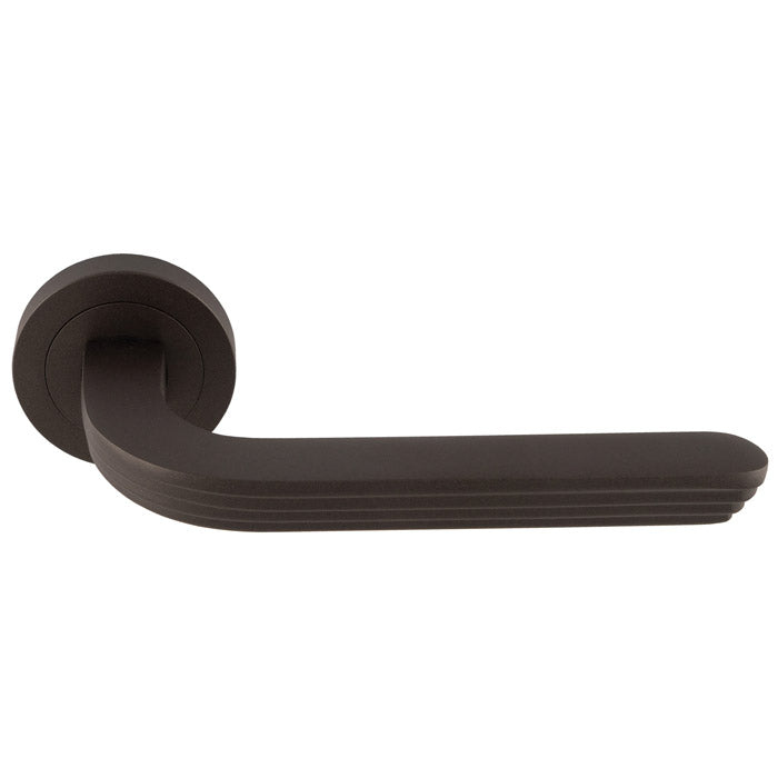 Manital Cloud Lever On Rose