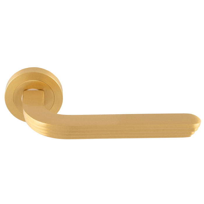 Manital Cloud Lever On Rose