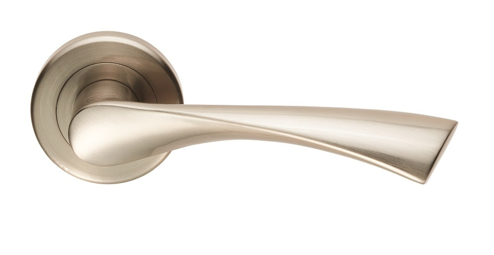 Serozzetta Venti Lever on Rose